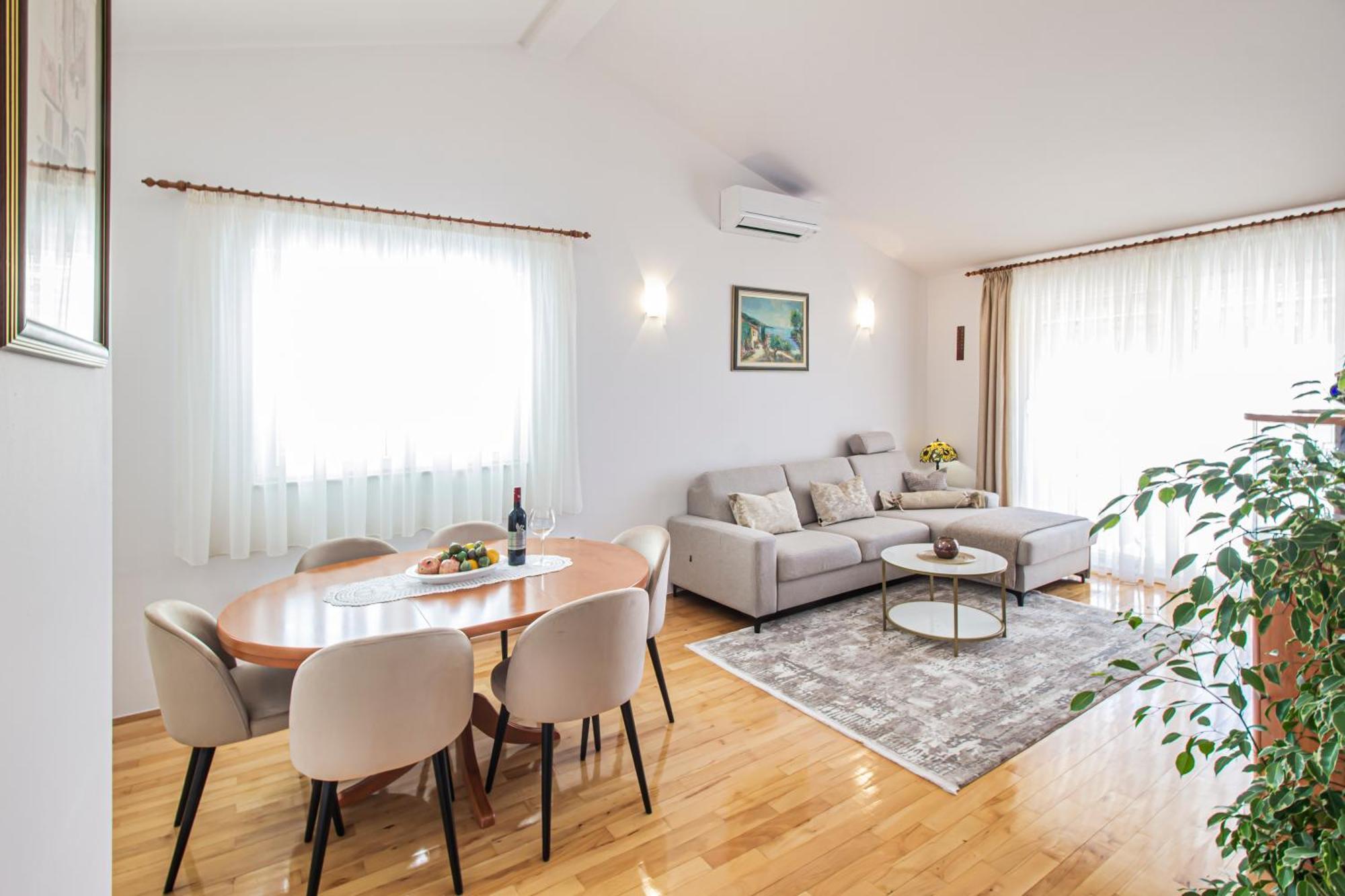 Apartment Anita With Amazing Sea View Makarska Eksteriør billede